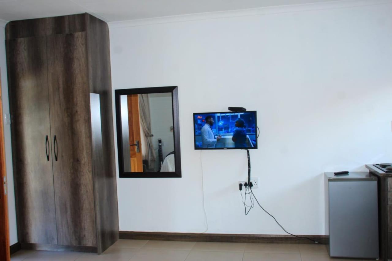 Tranquility Guesthouse Standerton Exterior foto